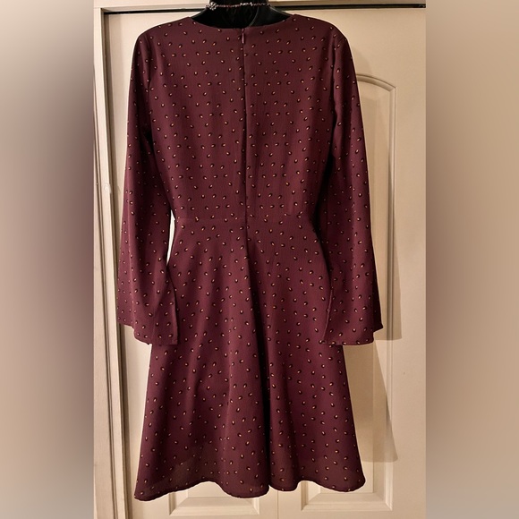 ♥️SALE 4/$20 Elegant Flowing Dress with Gorgeous Sleeves - Picture 9 of 9